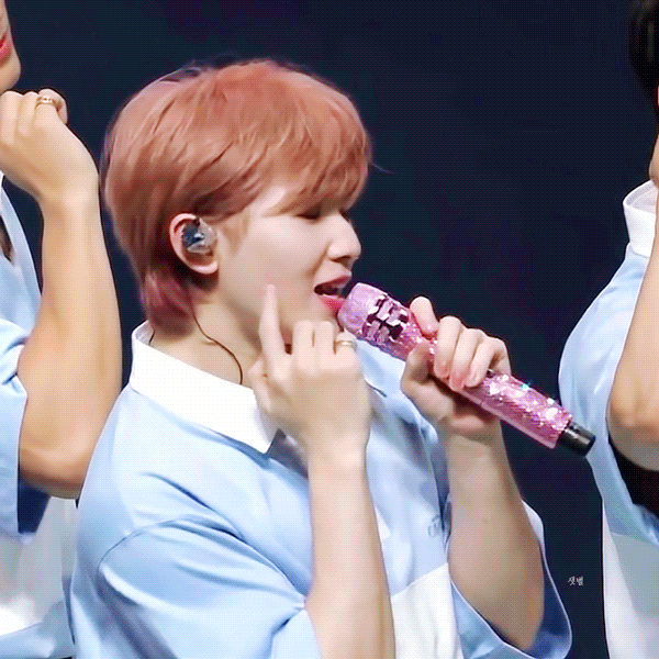 [잡담] 솔직히 말해봐 지훈아 26살 아니지? 이우지 진짜 미치겠네 | 인스티즈