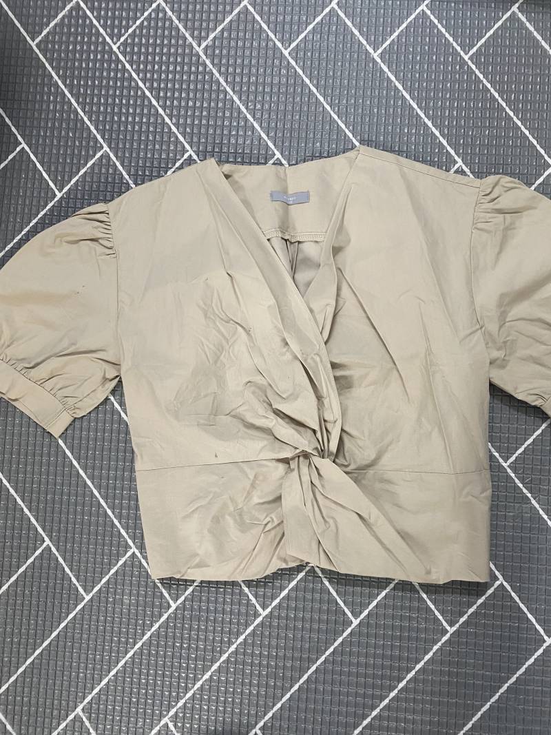 옷장정리 거의 새거 상태좋음 만원~ 여름 블라우스 반바지 스커트 점프수트 등 | 인스티즈