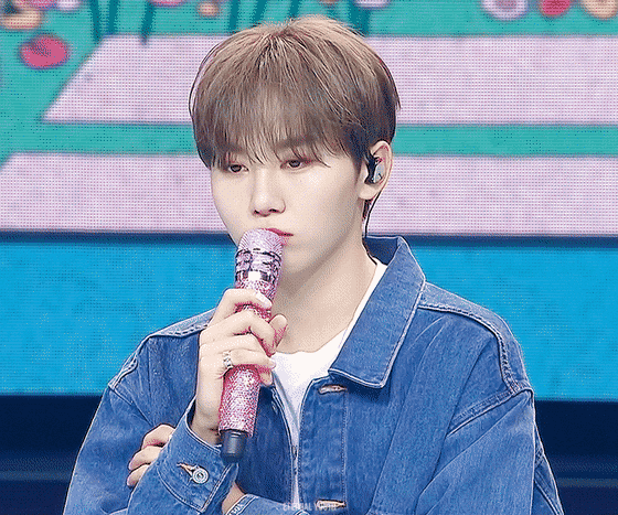 [잡담] 98년생인데 찐 하두리짤 있는 아이돌 | 인스티즈