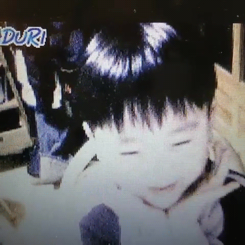 [잡담] 98년생인데 찐 하두리짤 있는 아이돌 | 인스티즈