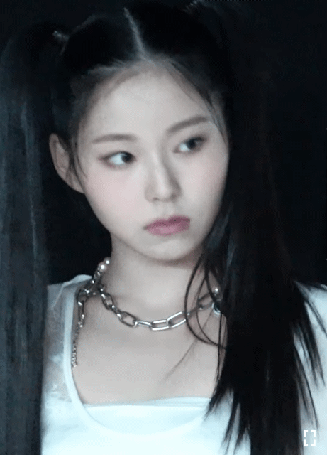 [잡담] 제왑 신인 미쳤다 ㄹㅇ 아 4세대 여돌 얼굴 진짜 최고네 | 인스티즈