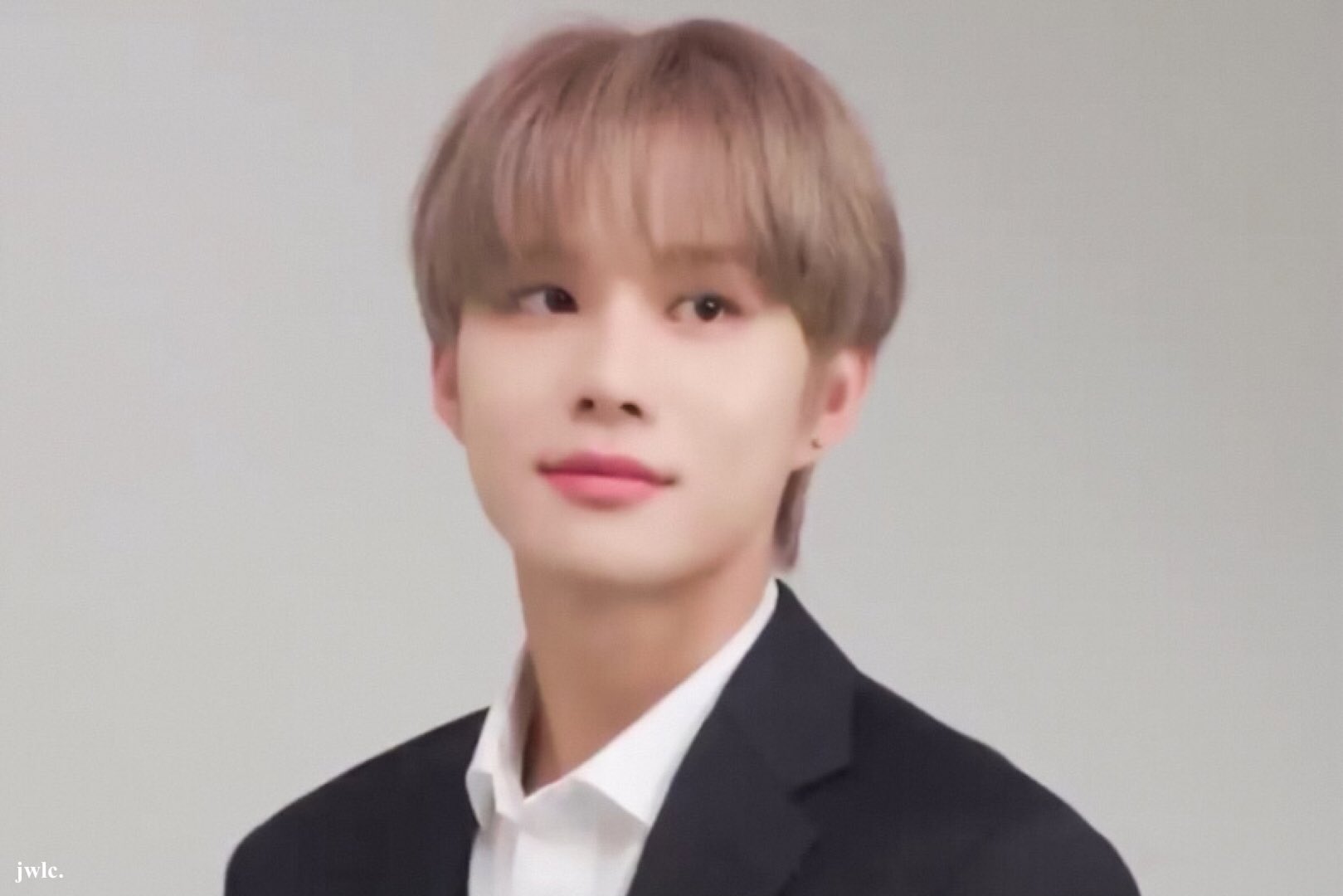 [잡담] 정우는 진짜 잘생겼는데 또 예쁘게 생김 | 인스티즈