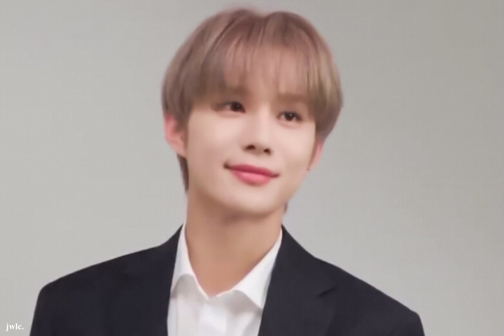 [잡담] 정우는 진짜 잘생겼는데 또 예쁘게 생김 | 인스티즈