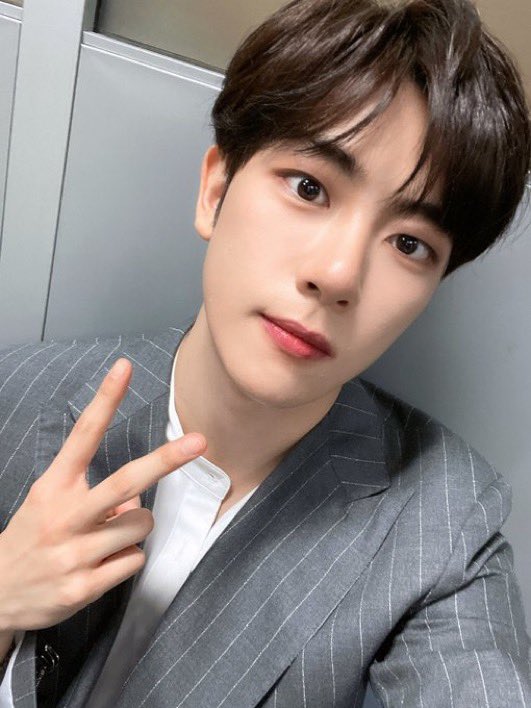 [잡담] 지범이 너무 잘생겼다아악📢📢📢📢 | 인스티즈