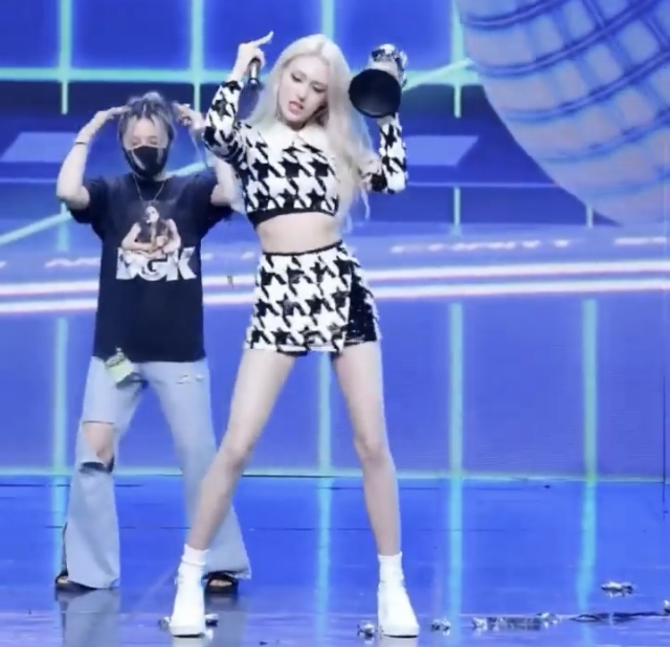 [잡담] 진짜 다리길이 충격적이야 | 인스티즈