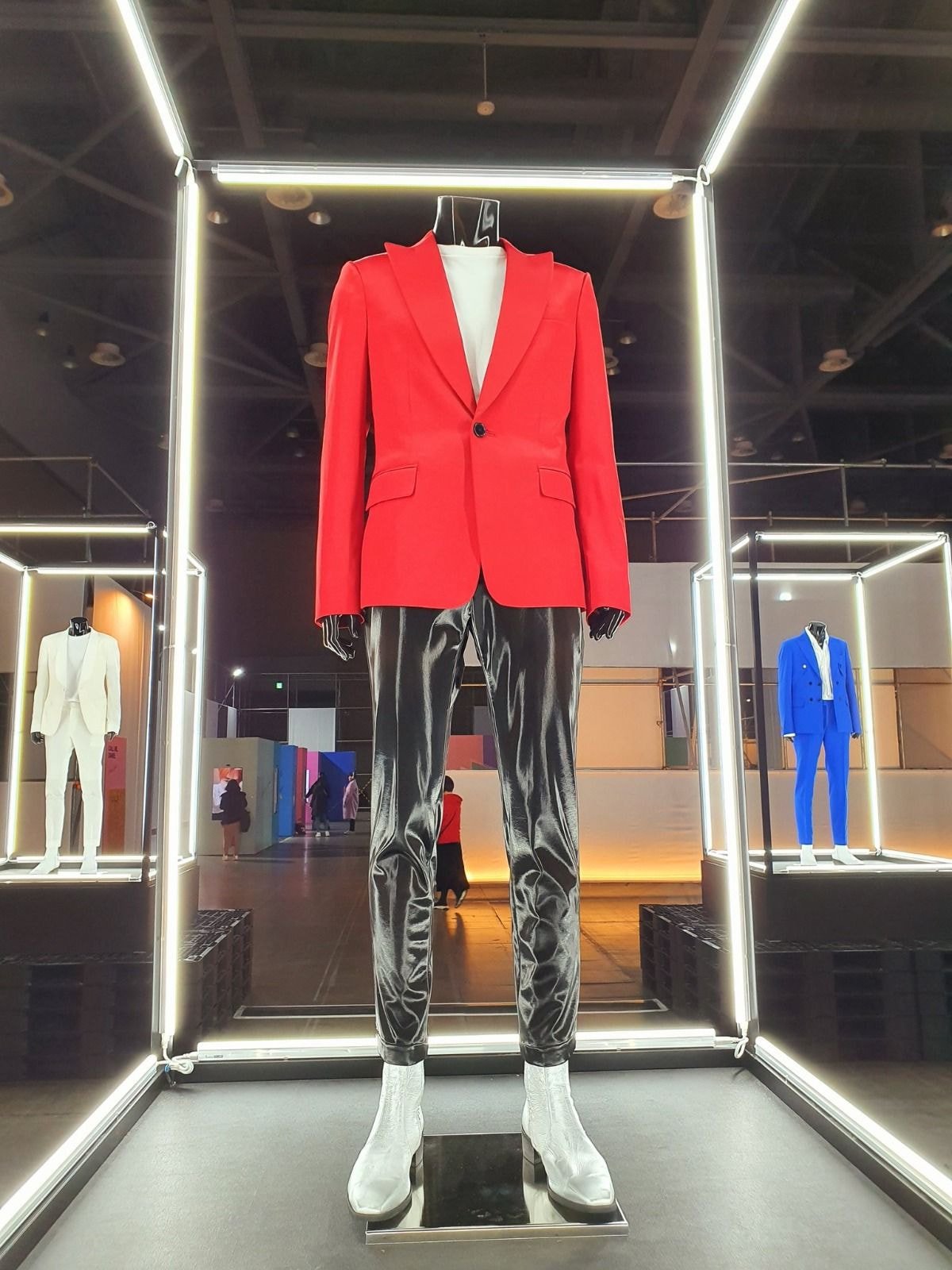 [잡담] 강다니엘 옷사이즈 제일 잘 맞는게 마네킹사이즈라는게 | 인스티즈