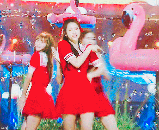 [잡담] 왕리본이 잘어울리는 여돌 투탑이라고 생각합니다… | 인스티즈