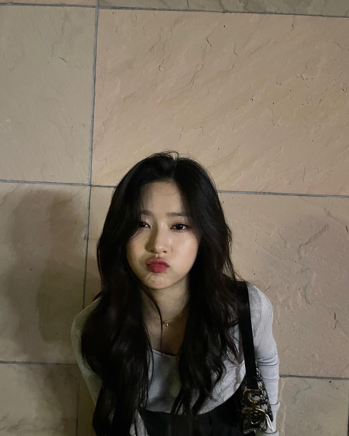 [잡담] 민주눈 진쯔 얼굴도 얼굴인데 성격이 개순딩,, | 인스티즈