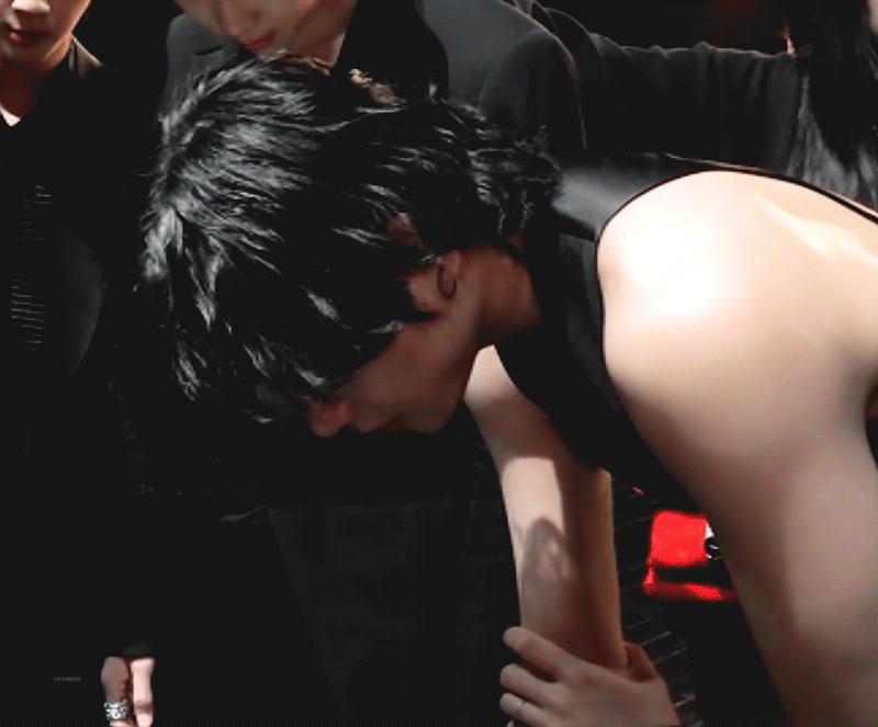 [잡담] 울태형이 팔 너무 가늘어서 콤플렉스라고 그랬었눈데 | 인스티즈