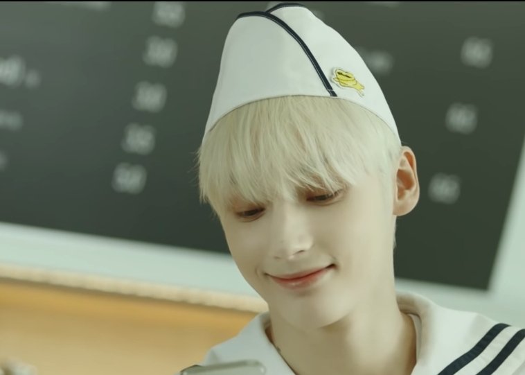 뮤비보는데 휴닝카이 모자에ㅋㅋㅋㅋㅋㅋㅋㅋㅋ | 인스티즈