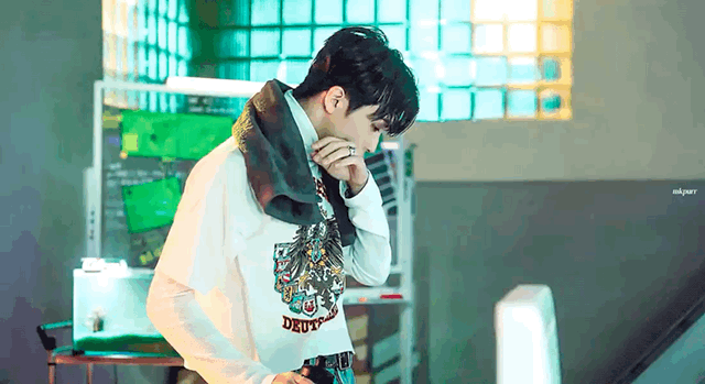 [잡담] 왜요? 제가 지금 칠감즈가 모여서 우는 사람으로 보이나요? | 인스티즈