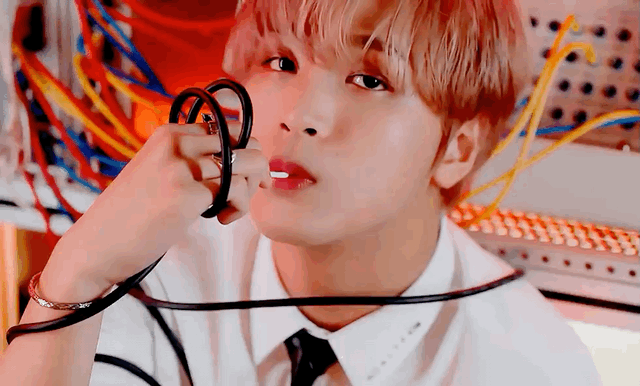 [잡담] 작년 낮-밤 공대생 해커 컨셉 127 얼굴 자랑 하고 갈게요 | 인스티즈