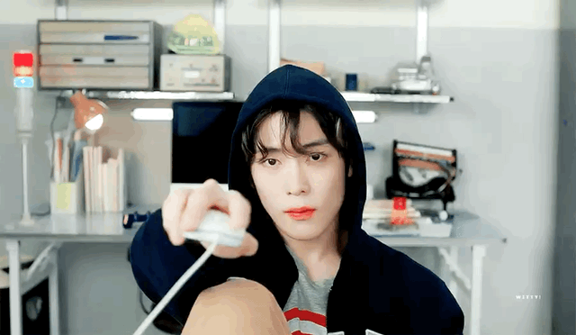 [잡담] 작년 낮-밤 공대생 해커 컨셉 127 얼굴 자랑 하고 갈게요 | 인스티즈