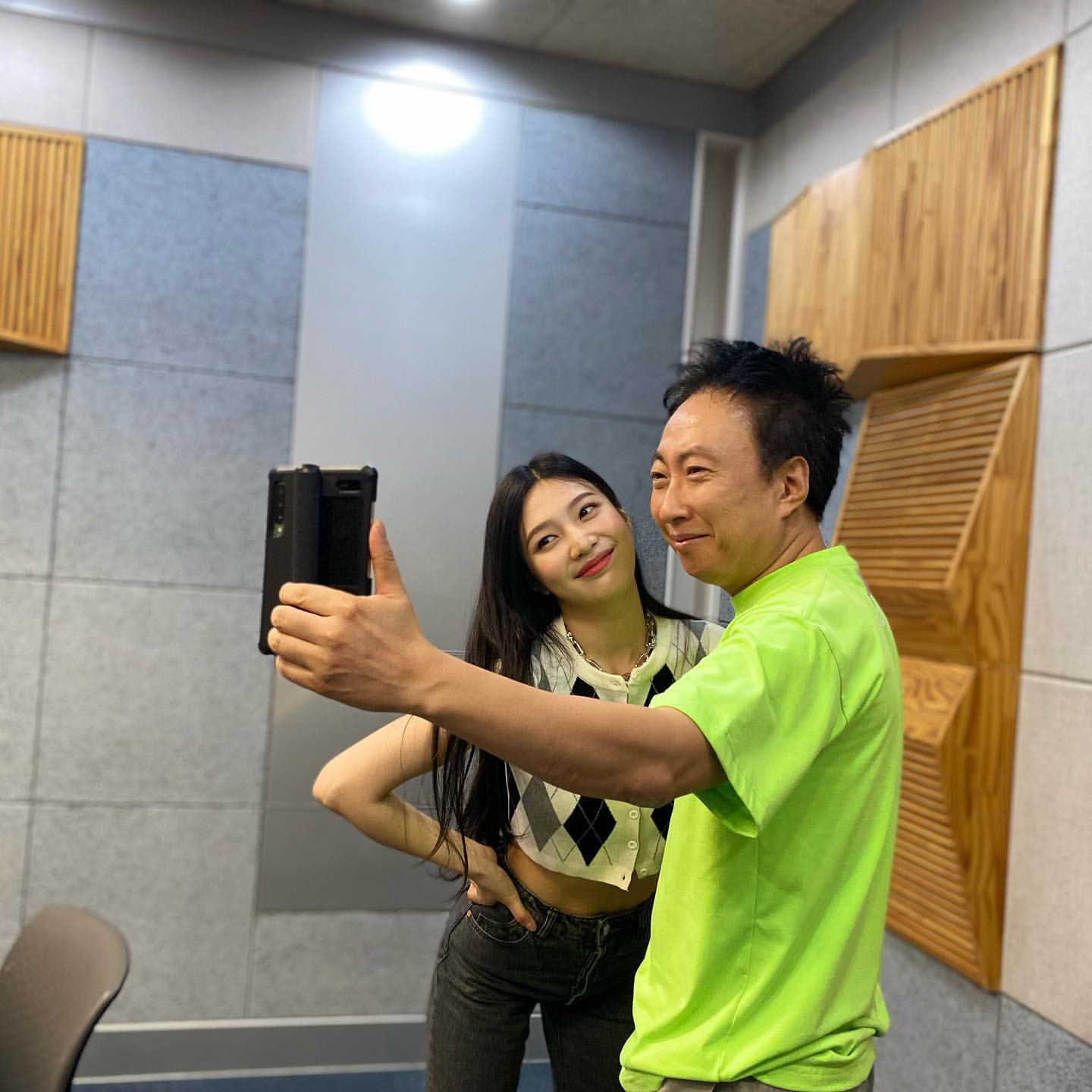 [잡담] 휴대폰에 가족 제외하고 조이 사진이 가장 많은 박명수와 조이 | 인스티즈