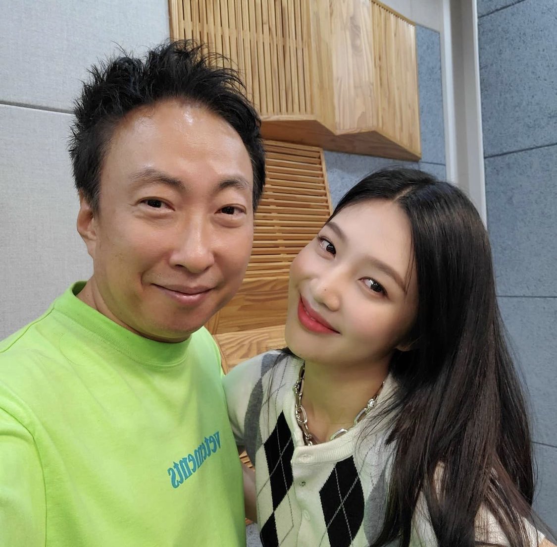 [잡담] 휴대폰에 가족 제외하고 조이 사진이 가장 많은 박명수와 조이 | 인스티즈