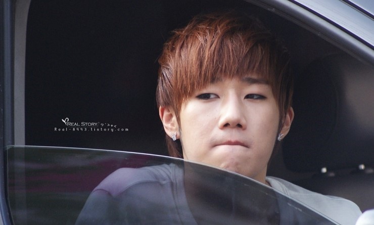 김성규 좋아한다니까 엄마는 김성주 좋아하는줄 알고있음. 흐뭇하게 바라보는데 아니라고 40 | 인스티즈