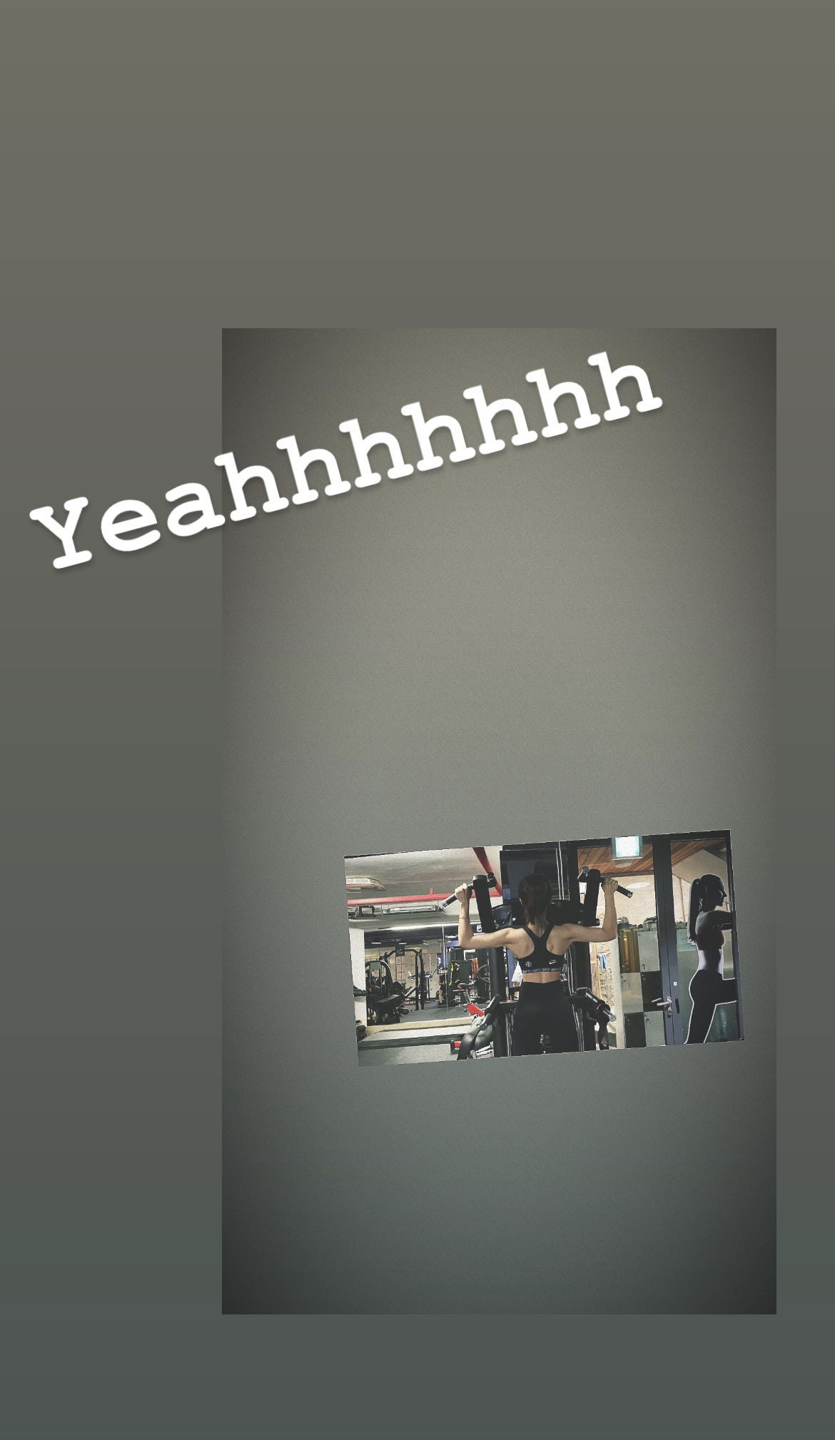 [잡담] 이 언니 근육 무슨 일 ….? | 인스티즈