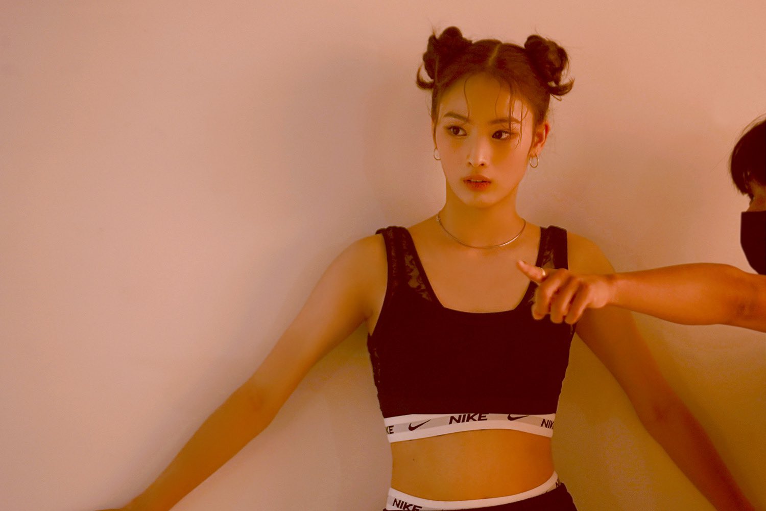 [잡담] 제왑 신인여돌 핑크바지 걔 04년생이야....... | 인스티즈