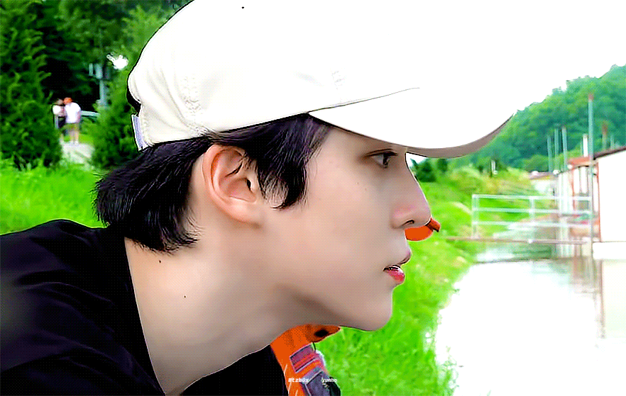 [잡담] 눈 밑에 점 있는 에이티즈 멤버 | 인스티즈