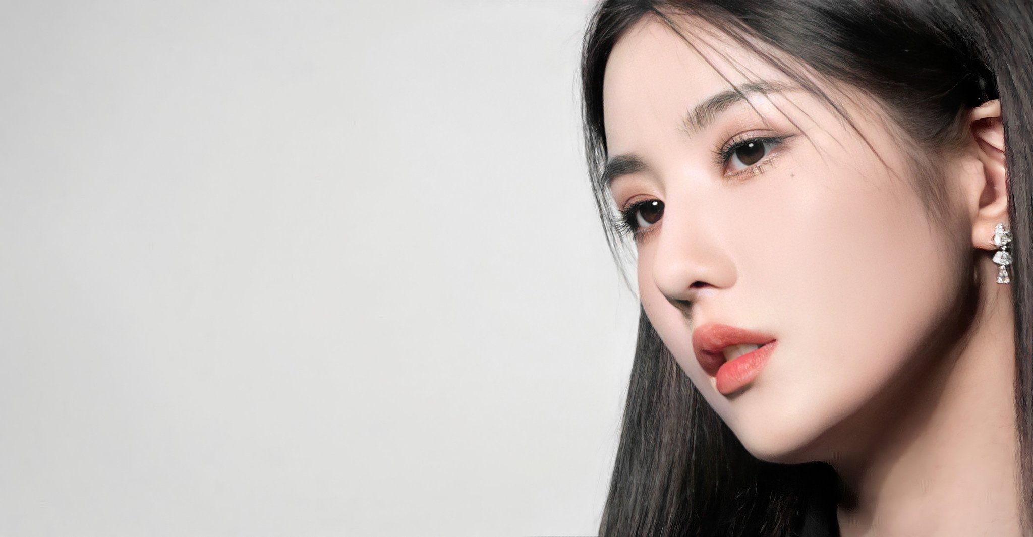 [잡담] 어케하면 이목구비 이렇게 선명하지 | 인스티즈