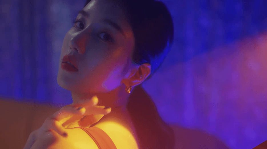 [잡담] 권은비 컨셉 진짜 극과 극이네 | 인스티즈