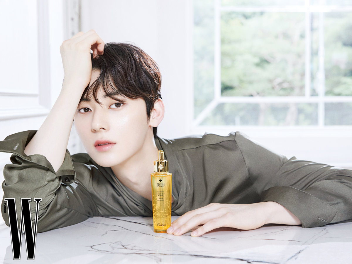 [잡담] 황민현 겔랑 화보 6장 다 떴다아아아아 | 인스티즈