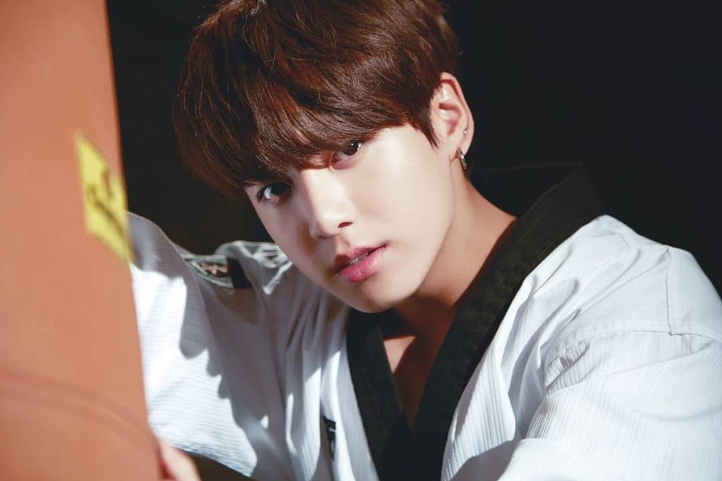 [잡담] 전정국 태권도복 진짜 잘어울려 | 인스티즈