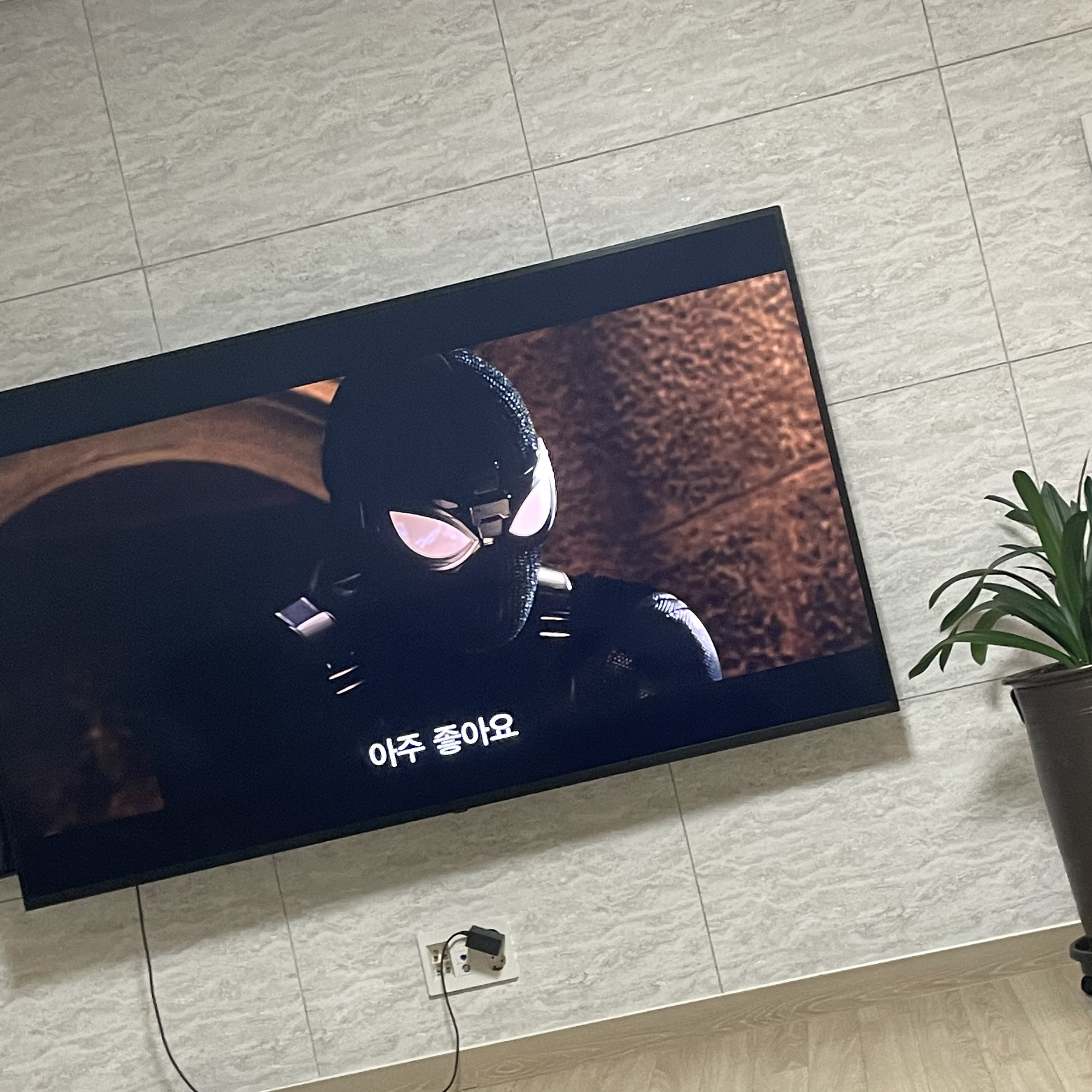 [잡담] 스파이더맨 예고 뜬 기념으로 수파이더맨 보기 | 인스티즈