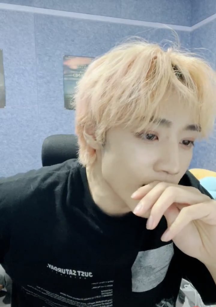 [잡담] 브이앱 세시간 반••• | 인스티즈