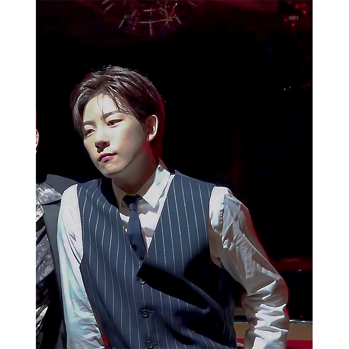 [잡담] 이 착장 입고 귀엽기 쉽지 않은데..... | 인스티즈