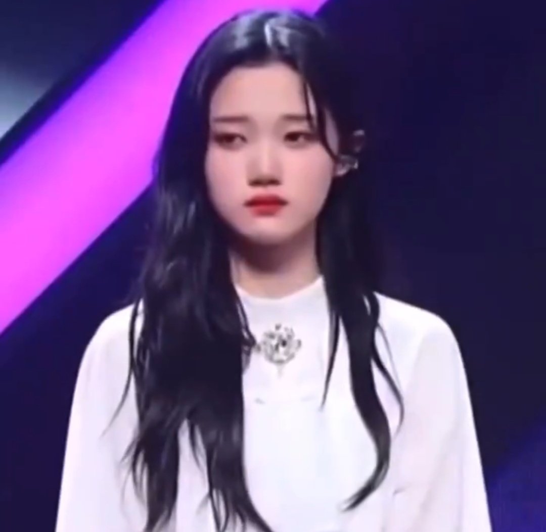 [OnAir] 이혜원 눈물 고인거 개이뻐.. | 인스티즈