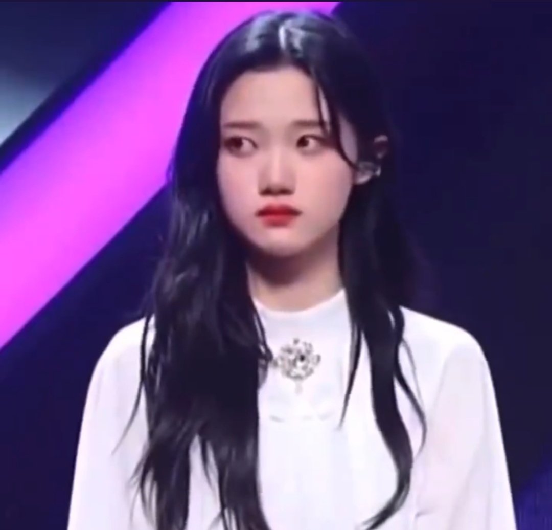 [OnAir] 이혜원 눈물 고인거 개이뻐.. | 인스티즈