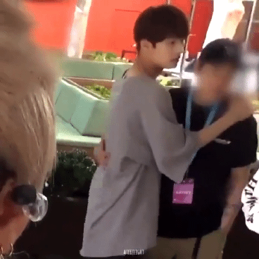 [잡담] 185cm 늑대상 남돌이 아기병아리로 모에화되는 이유 | 인스티즈