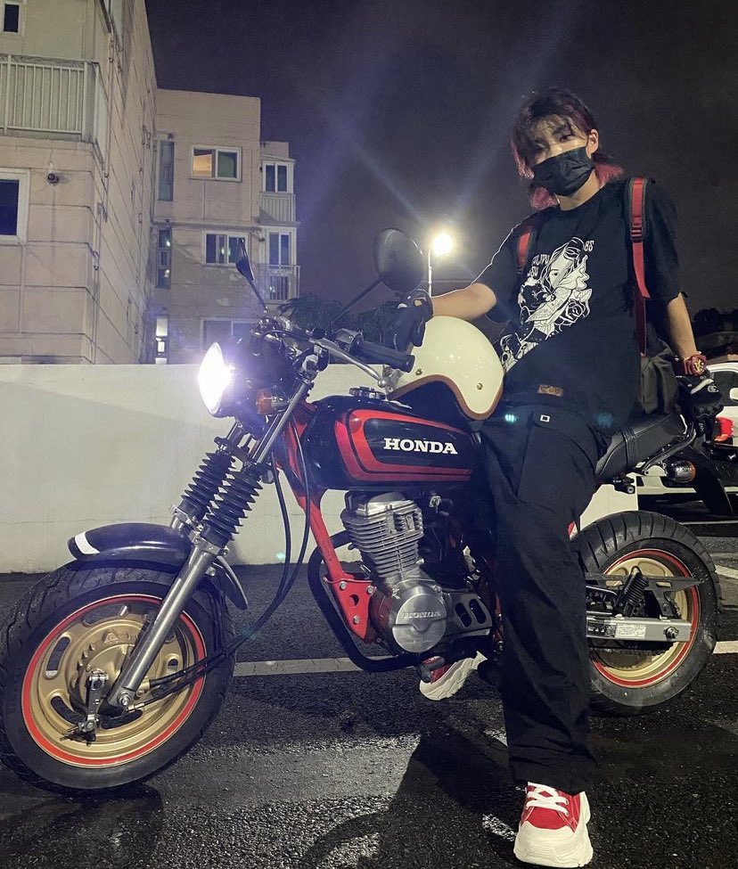 [잡담] 아이키 바이크 타? 사진 개설렌다.. | 인스티즈