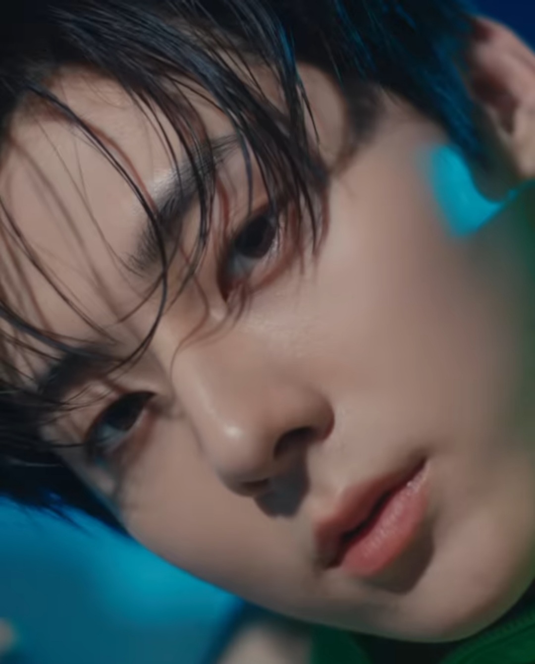 [잡담] 12시간 넘게 같은 영상 보는중인데 정상인가요...? | 인스티즈