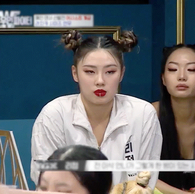 [잡담] 리정이 객석에서 응원하다가 노래에 리듬 타는거 보실분ㅠㅠㅠㅠㅠ | 인스티즈