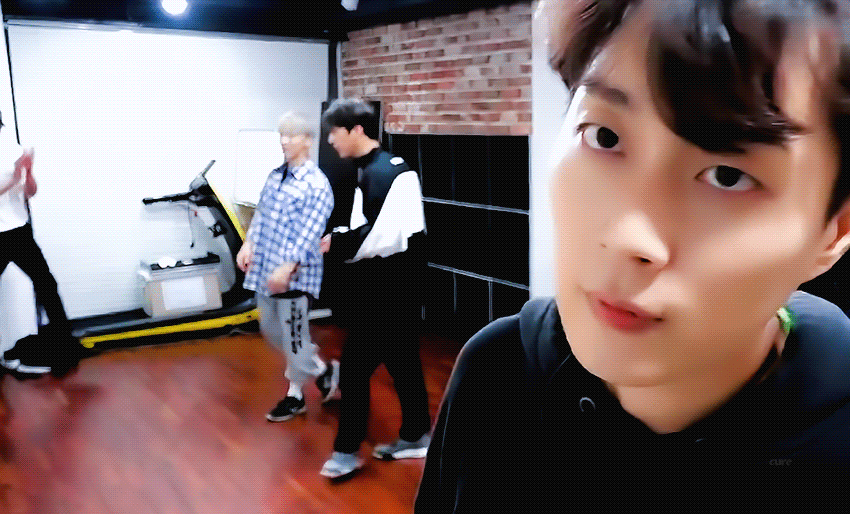 [잡담] 윤두준이랑 아이컨택 할 사람? | 인스티즈