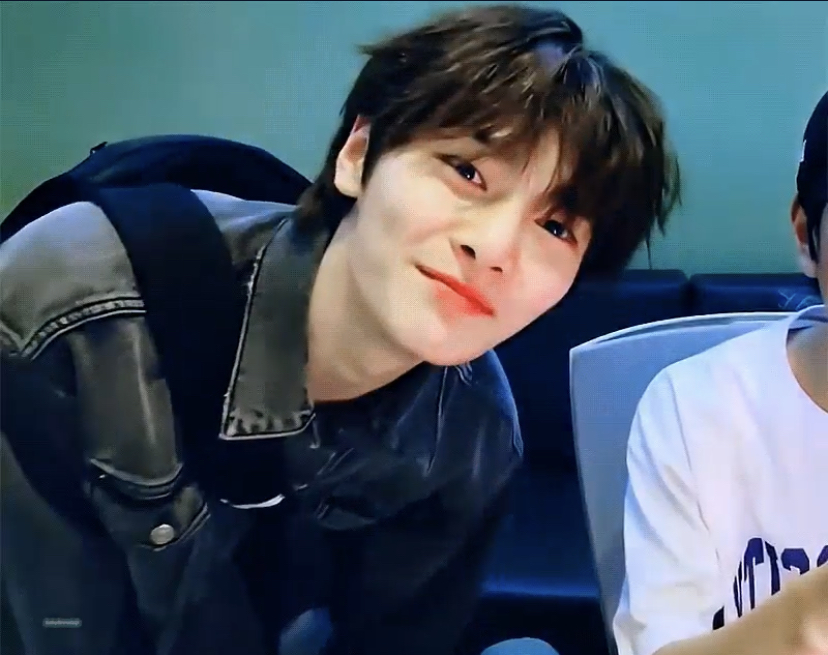 [잡담] 스키즈 아이엔 팬님들아 제발 이 날 움짤이나 이 움짤 있나요 | 인스티즈