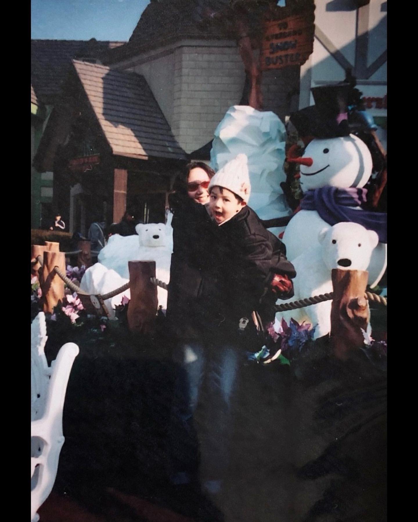 [잡담] 어린이날도 아닌데 아기때 사진올려주는 사랑둥이 | 인스티즈