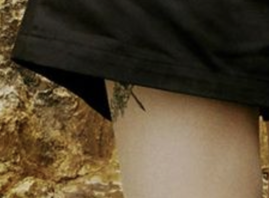 [잡담] 빅히트 진짜 변태같아 타투를 보일락 말락하게 해놓다니... | 인스티즈