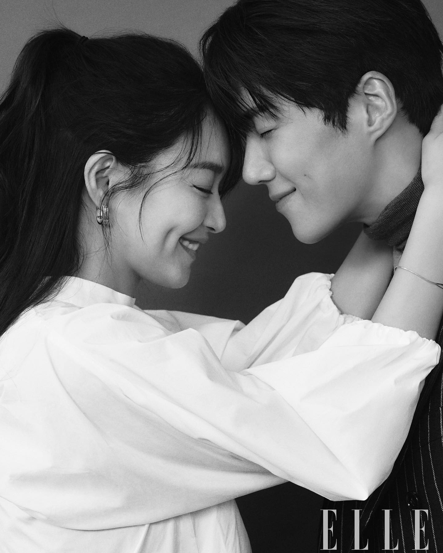 [잡담] 신민아 김선호 화보 B컷이라는데 이게 왜 | 인스티즈