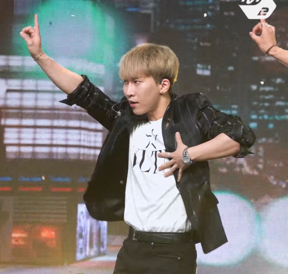 [잡담] 와 서은광 이 직캠으로 보니까 진짜 아이돌이다 왜이렇게 끼 잘부려??? | 인스티즈