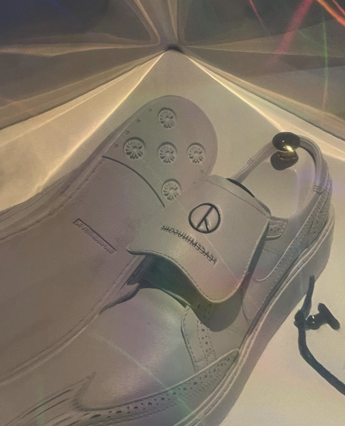 [잡담] 나 또 돈 모은다..나이키x피마원 권도1 추정 모델 나이키 스우시 디테일 너어어어어무 이쁨🤭🤭🤭 | 인스티즈