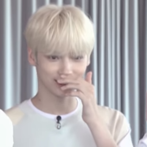 [잡담] 휴닝카이 근데 ㄹㅇ 다 큰 것 같은데 여전히 넘 귀여운 게 포인트임 | 인스티즈