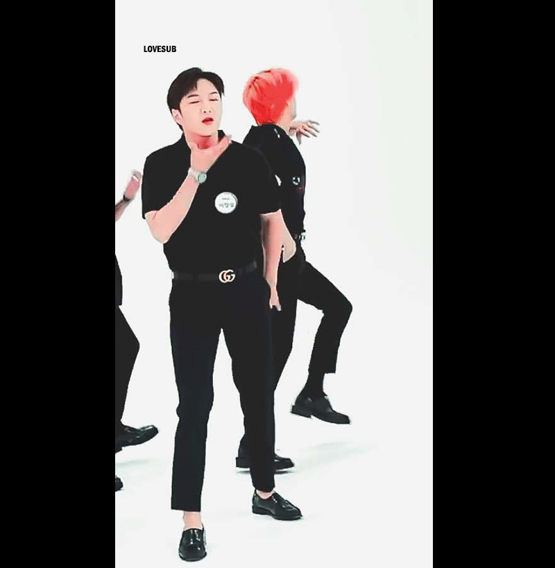 [잡담] 창섭이 다리길이 | 인스티즈