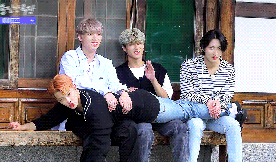 [잡담] 에이티즈=유치원 원장 1명+원생 7명으로 이루어진 그룹... | 인스티즈