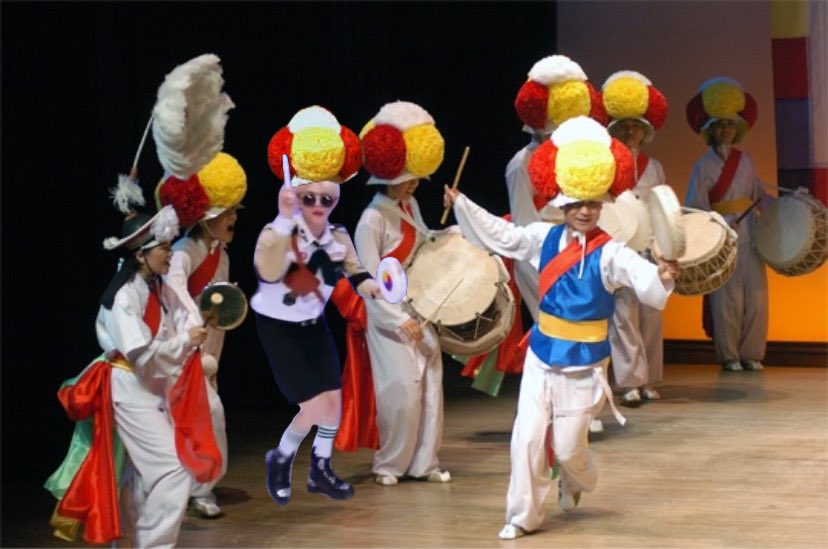 [잡담] 이 사진에서 김효진을 찾아보셔요 | 인스티즈