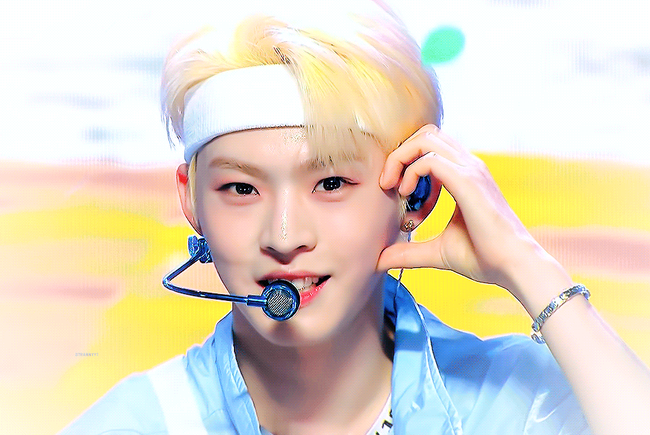 [잡담] 이 사진에서 김효진을 찾아보셔요 | 인스티즈