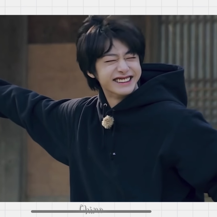 [잡담] 몬엑 형원님 영상보는데 웃을때 얼굴이 너무.. 너무 귀엽다 | 인스티즈