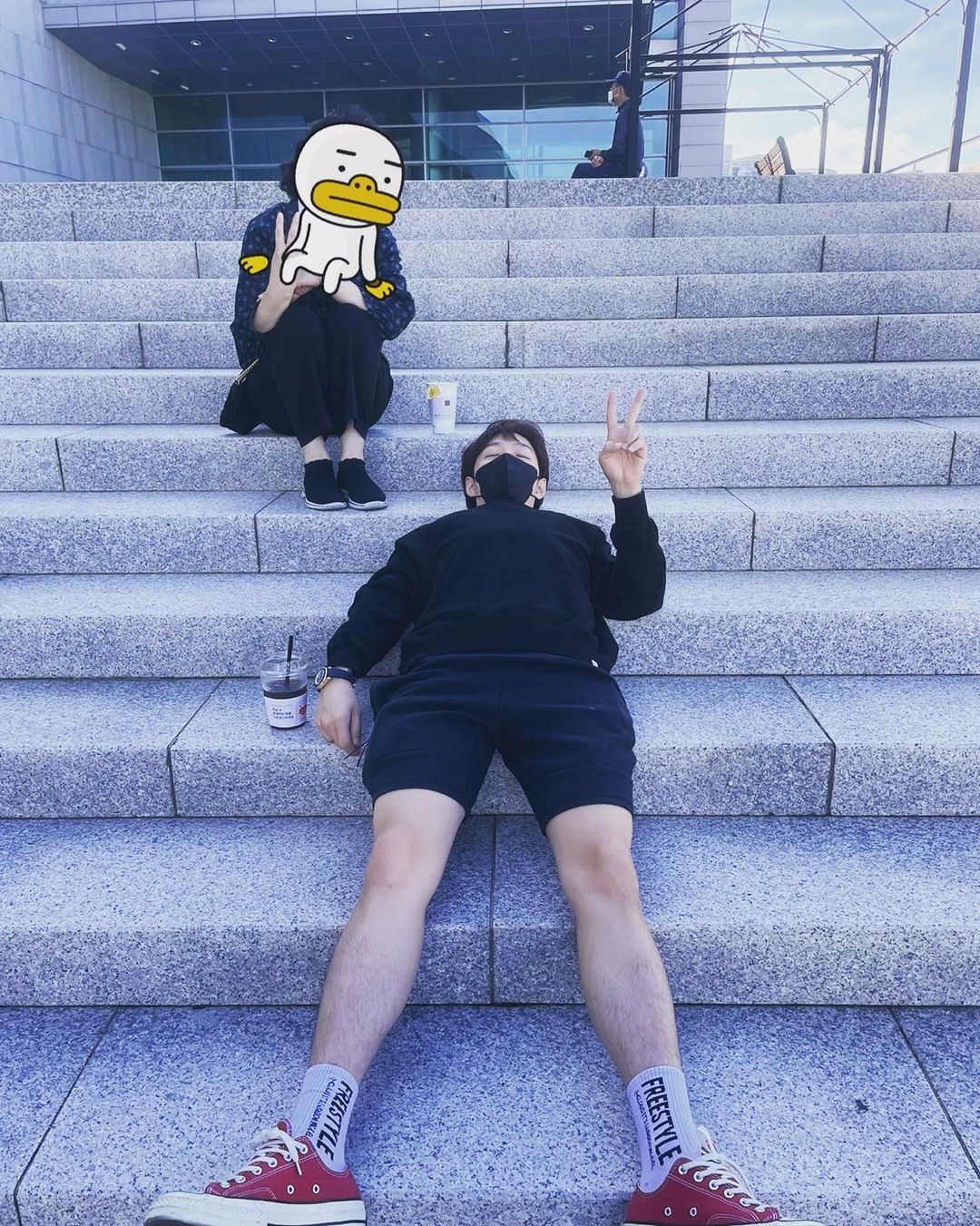 [잡담] 창섭이 다리길이이메다 | 인스티즈